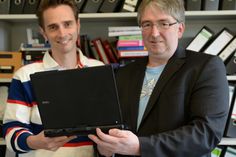 Junior-Professor Matthias Neuenkirch (links) und Professor Uwe Jirjahn gehören zu den for-schungsstärksten Wissenschaftlern im deutschsprachigen Raum. Foto: Uni Trier