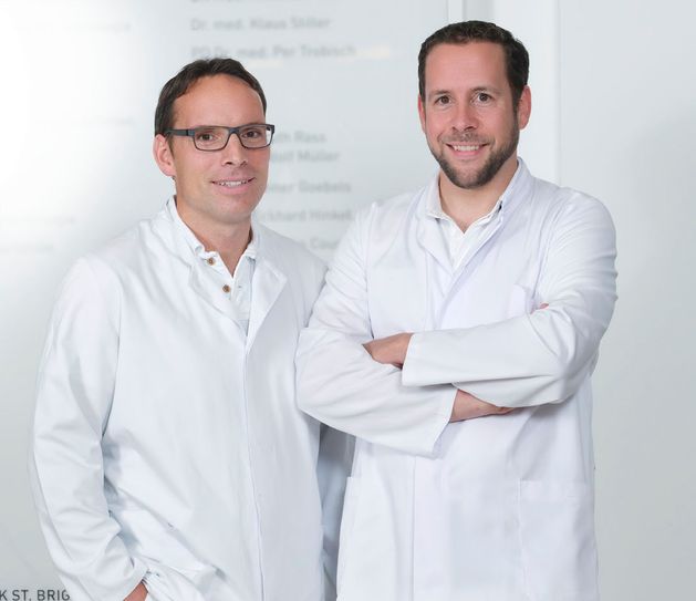 Dr. med. Sebastian Fritz und Dr. med. Thomas Kreitz referieren über Hüft- und Kniegelenksverschleiß, ihre Folgen und vorbeugende Maßnahmen.