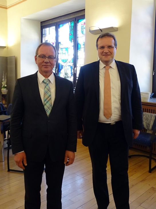 Jürgen Dixius (links) und Martin Alten sehen viel Positives in der geplanten Fusion. Foto: Mohsmann