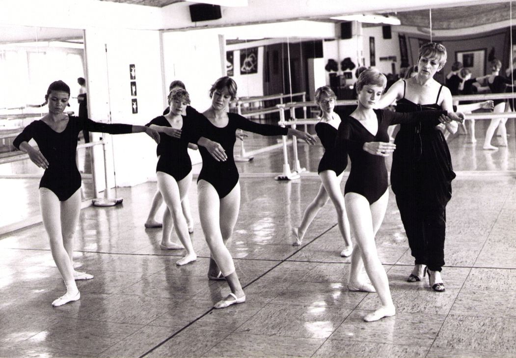 Das Foto aus dem Jahr 1982 zeigt Bernhild Thormaehlen beim Unterrichten. Foto: M. Luhn