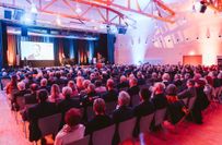 Feierliches Ambiente in der Baldenauhalle.
