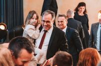 Gregor Eibes mit seiner kleinen Enkelin, für die er jetzt viel mehr Zeit hat.