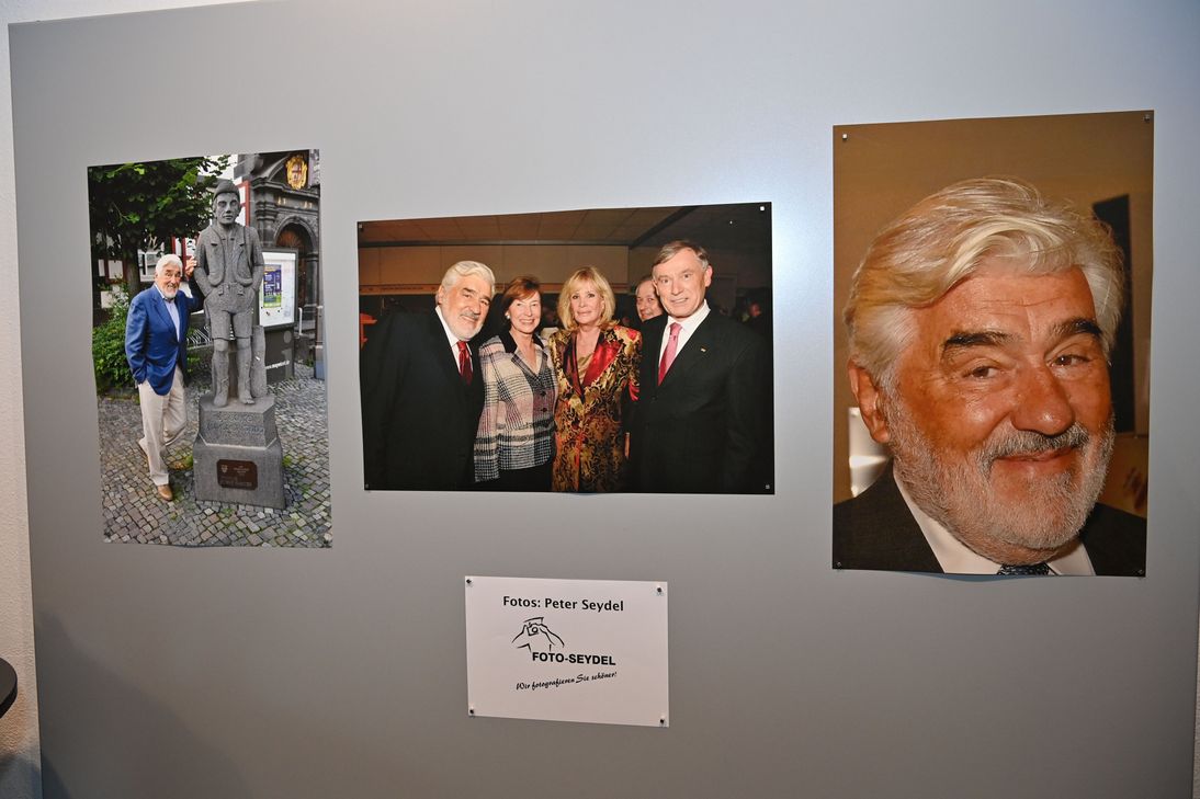 Foyer erinnern Fotos von WochenSpiegel-Fotograf Peter Seydel an den Weltstar.