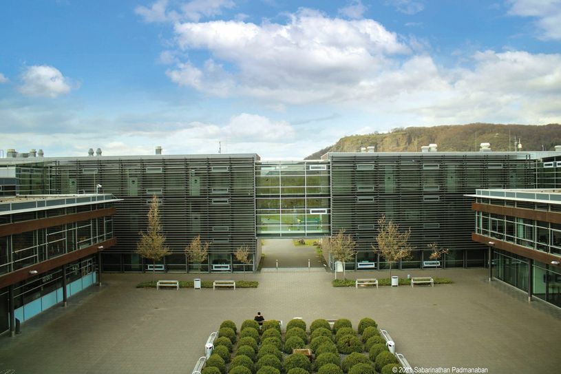 Erstsemesterstudierende starteten am heutigen Montag am RheinAhrCampus in ihr Studium – dem dritten Corona-Semester. Foto: Sabarinathan Padmanaban/RheinAhrCampus