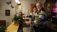 Viele schöne Momente erlebten Anita und Norbert Geller in ihrer Gaststätte »Bej Tünn« in Bergbuir, die jetzt ihr 50-jähriges Bestehen feiern konnte.