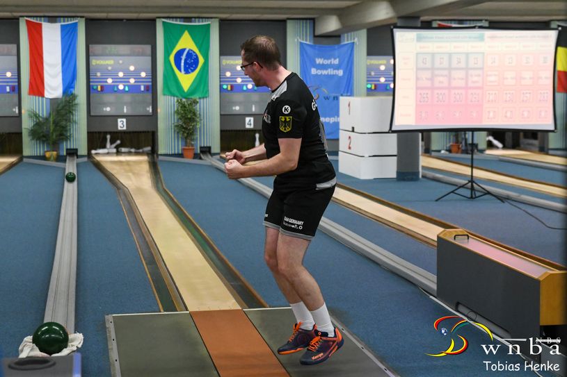 Ohne Fleiß keinen Preis: Der amtierende Deutsche Meister und Rekordhalter (951 Holz bei 120 Würfen / U24) hat Talent geerbt, aber arbeitet hart für den Erfolg.
Fotos: privat