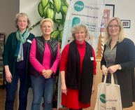 Die CDU-Landtagsabgeordnete Karina Wächter (rechts) besprach mit Sabine Herfen, Anja Bindges und Ilona König (von rechts nach links) die Herausforderungen der Pflegestützpunkte in Kirchberg.