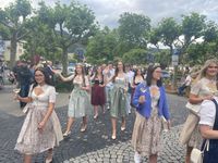 Zahlreiche Ehrengäste und Weinmajestäten kamen am Abend zur Eröffnung der Mosel-Wein-Woche in Cochem.