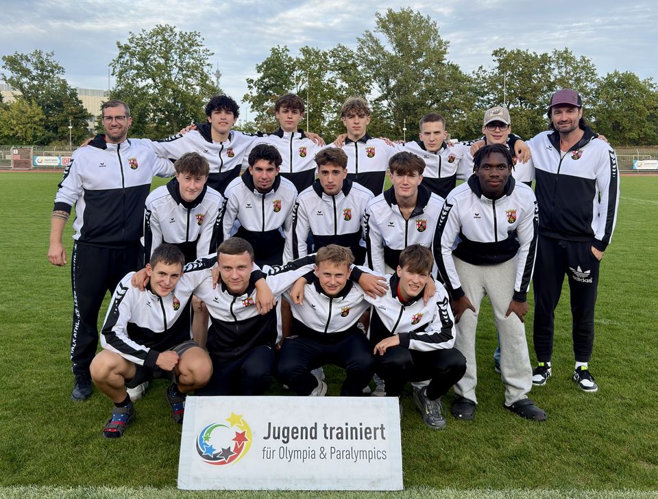Die U18-Leichtathleten des St.-Willibrord-Gymnasiums Bitburg erreichten beim Bundesfinale von "Jugend trainiert für Olympia" den 14. Platz in Berlin.