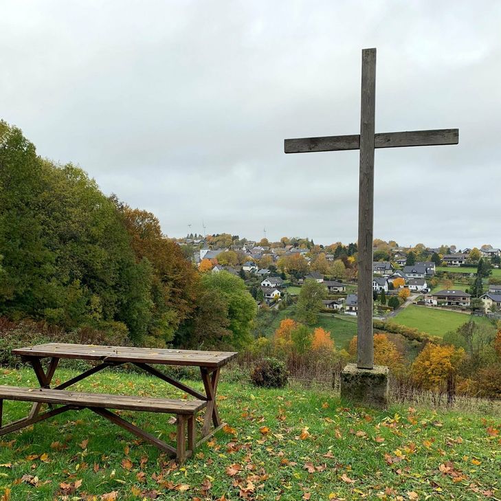 Rastplatz mit Sicht auf Frohngau.