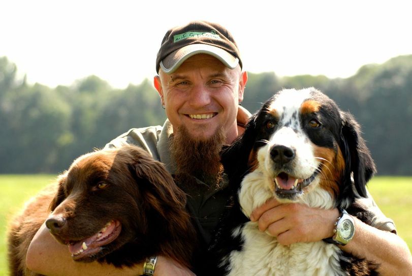 Hundeversteher Holger Schüler kommt in die "Halle 129". Archiv-Foto: privat