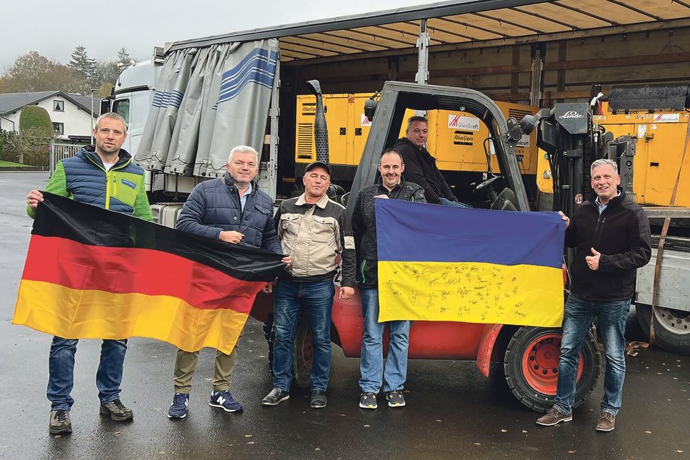 Aus Ulmen in die Ukraine: Vier große Dieselgeneratoren gehen auf Reisen.