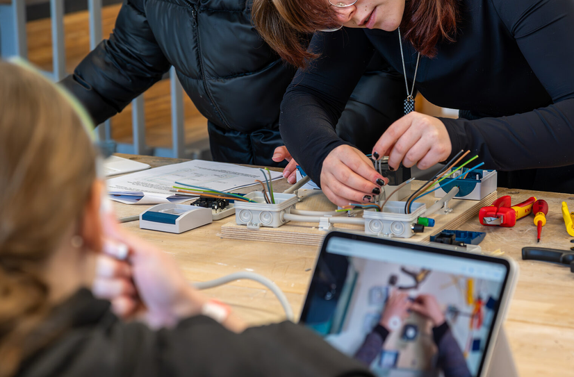 Viele Mitmachaktionen geben Einblicke in die vielfältige, kreative und spannende Welt des Handwerks.Foto: Handwerkskammer Aachen