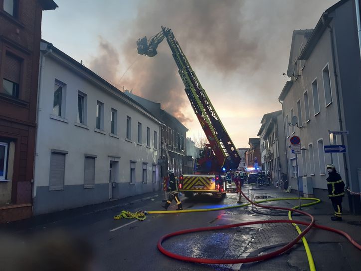 Rund 150 Einsatzkräfte waren am Einsatz beteiligt.