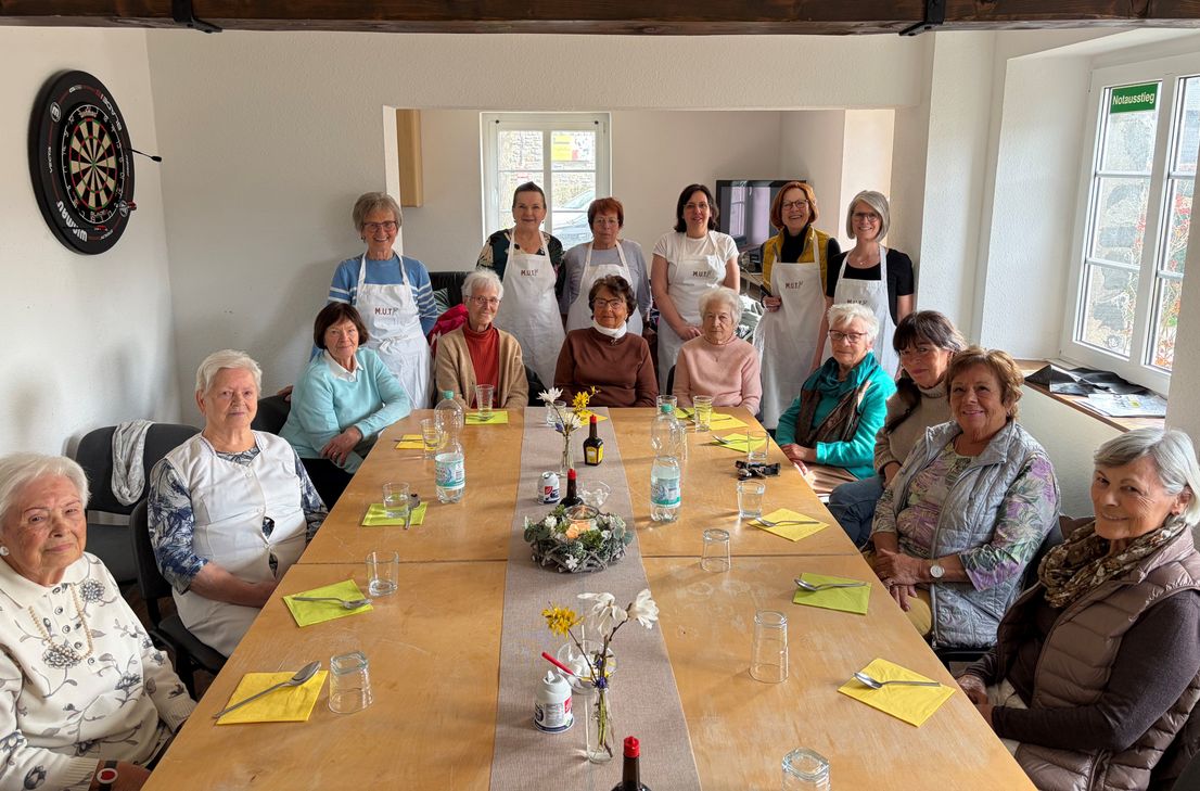 Die Teilnehmerinnen des Angebots "Gemeinsam Mittagessen" in Rohren freuten sich über eine schöne gemeinsame Zeit bei einem Teller Gemüsesuppe mit Wurst.