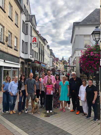 Die engagierten Geschäftsleute freuen sich auf das erste Flower Power-Festival in Mayen.