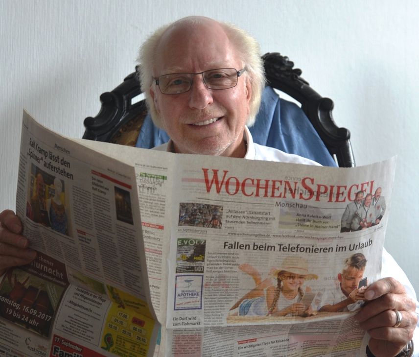 "Stillstand ist bekanntlich Rückschritt! Nicht so beim Wochenspiegel, der ganz "neue Seiten aufgezogen" hat und sich jetzt mit einem neuen, frischen und sehr leserfreundlichen Layout präsentiert. Insbesondere die klare Linie und Struktur von Überschriften und Artikeln und die schnelle Orientierung und Zuordnung verschiedener Themenbereiche durch gut erkennbare Seitenköpfe, gefallen mir persönlich sehr gut. Ich bin sicher, dass "der neue Wochenspiegel" als unverzichtbares Wochenblatt auch bei den vielen Tausend Leserinnen und Lesern sehr gut ankommt und das damit die "Leser-Blatt-Bindung" noch deutlich stärker werden wird. "Just do it"! Macht weiter so..."   Jens Hoffmeister, Journalist / Verlags- und Redaktionsleiter i.R. der Wochenzeitung Schaufenster-Blickpunkt (Bonn/Rhein-Sieg) Foto: Jehoff Media