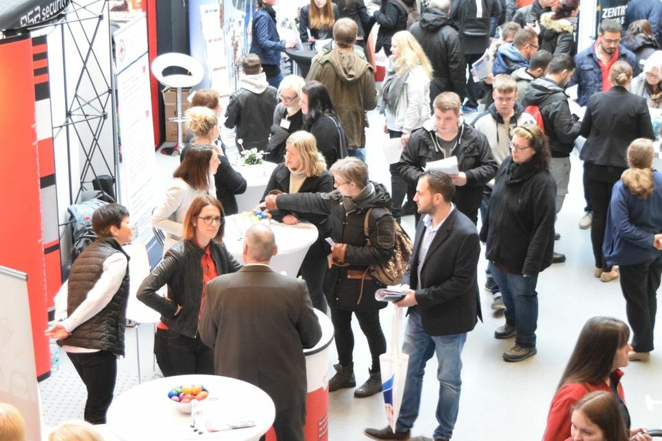Die Veranstalter der ersten Gerolsteiner Jobmesse rechnen mit ähnlich vielen Besuchern wie beim Euskirchener Pendant im Jahr 2018. Foto: Archiv/Breuer