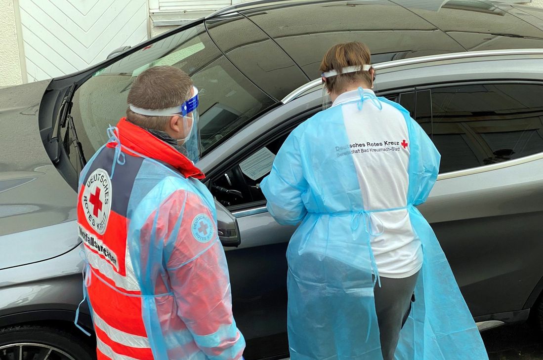 Das DRK bietet auf der Pfingstwiese an zwei Tagen einen Corona-Schnelltest zum Preis von 40 Euro an.