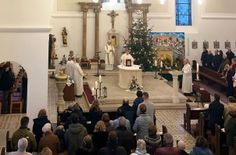 Der Trierer Weihbischof Robert Brahm feierte einen Gottesdienst in Lingerhahn.