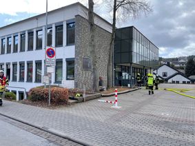Die Feuerwehr Adenau war am Gymnasium im Einsatz.