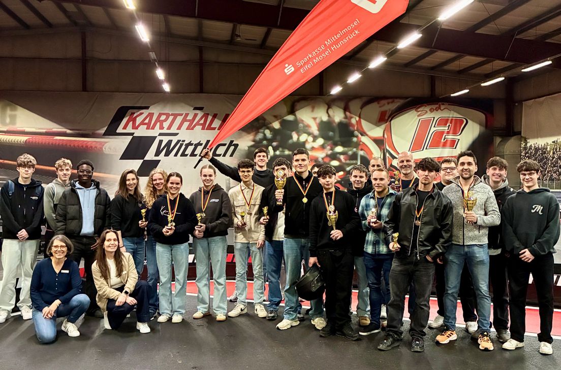 Abschluss in der Karthalle.