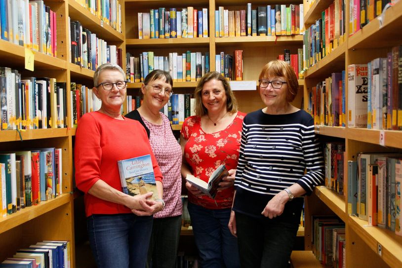 Das Büchereiteam Fell: Gudrun Mergens-Lay, Wiltrud Gorges, Helga Lindner, Gisela Spieles