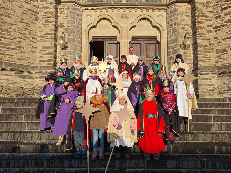 Die Sternsinger waren in Welling unterwegs.