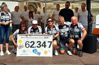 Die Rhein-Hunsrück-Kümmerer konnten aufgrund zahlreicher Aktionen sowie Einzelspenden 62.347 Euro in Boppard überreichen.