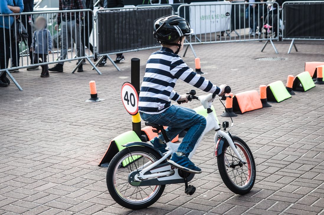 Unter anderem erwartet ein Geschicklichkeitsparcours die jungen Fahrradfahrer. Foto: Agentur