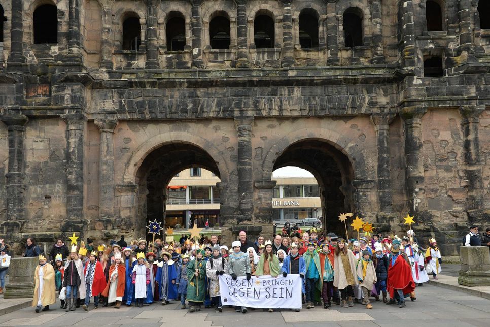 Bundesweite Eröffnung der 60. Aktion Dreikönigssingen in Trier. Foto: Ralf Adloff /Kindermissionswerk