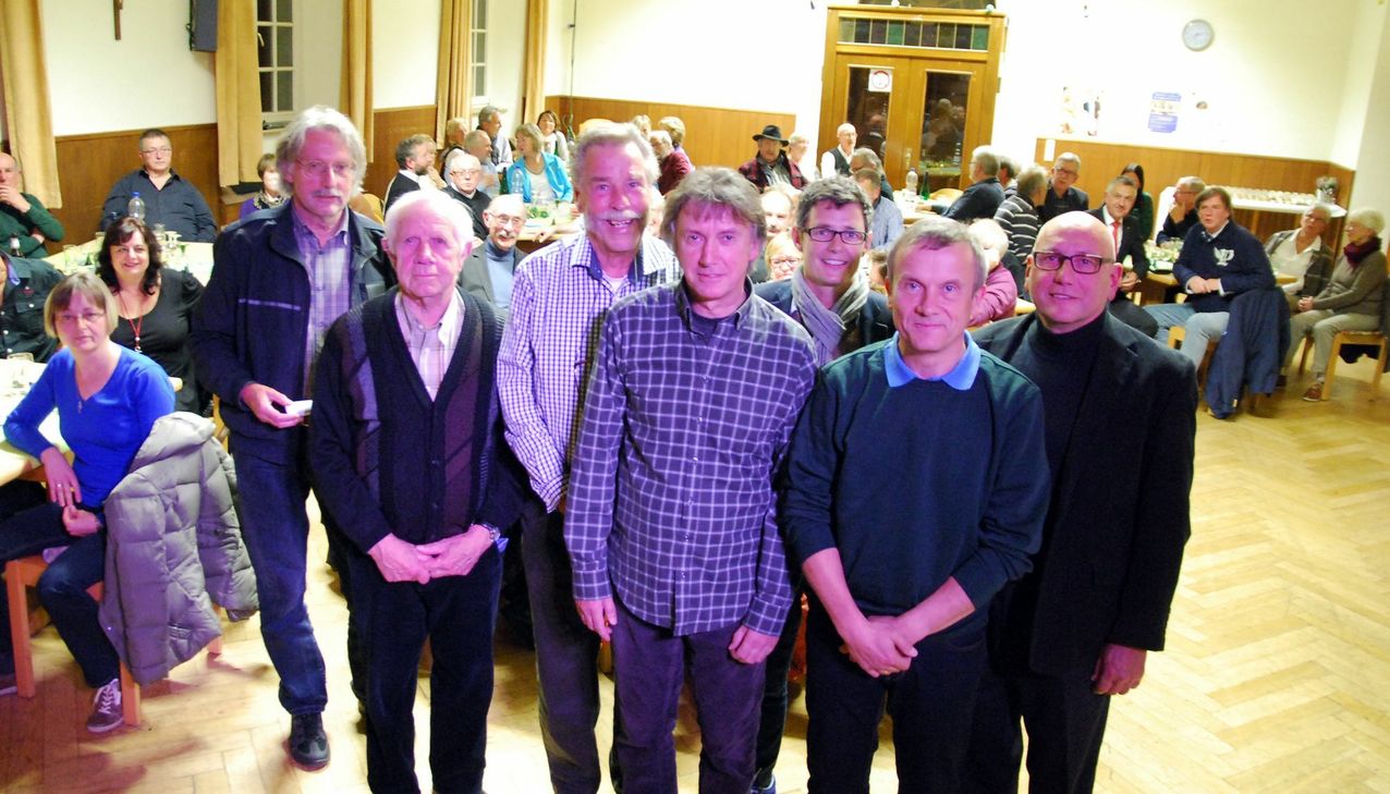 Die Vereinsmitglieder, v.l.n.r.: Dieter Ackermann, Gordian Schares, Horst Gerth, Raimund Ackermann, Rita Knippel, Christian Arnoldy, Peter Kappenstein