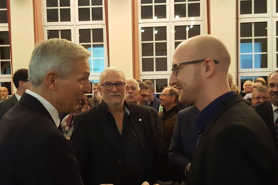 Drei Bürgermeister unter sich: Der scheidende Bürgermeister Udo Meister (v.li.), der ehemalige Bürgermeister Ralf Hergarten und der künftige Bürgermeister Ingo Pfennings.