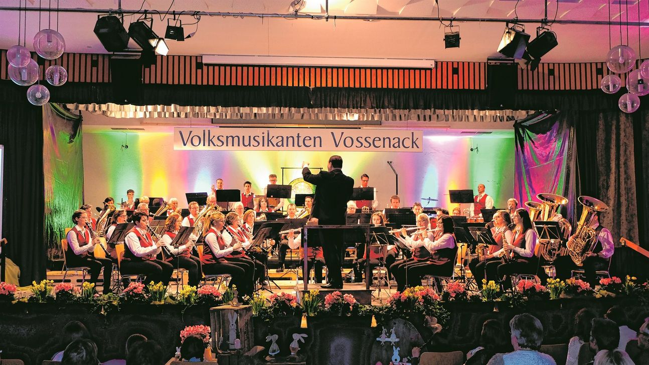 Die Volksmusikanten laden zum Frühjahrskonzert in as Vossenacker Gymnasium.