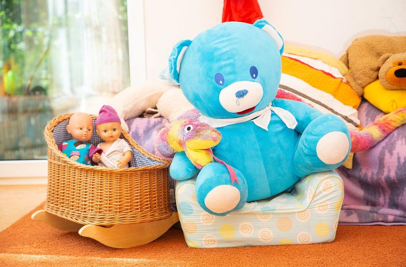 Jahrelang hat der Kreis Düren mit beitragsfreien Kindertagesstätten junge Familien angelockt. Nun will Interims-Landrat Ferdinand Aßhoff die Regelung kippen. Doch weder Politik noch Elternbeirat sind von Argumentation und rechtlicher Verpflichtung überzeugt.