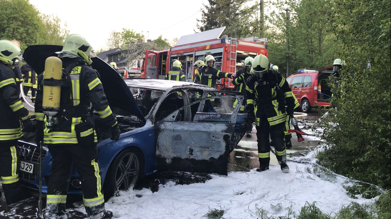 In Niederweis ist ein Audi ausgebrannt. Foto: Siko