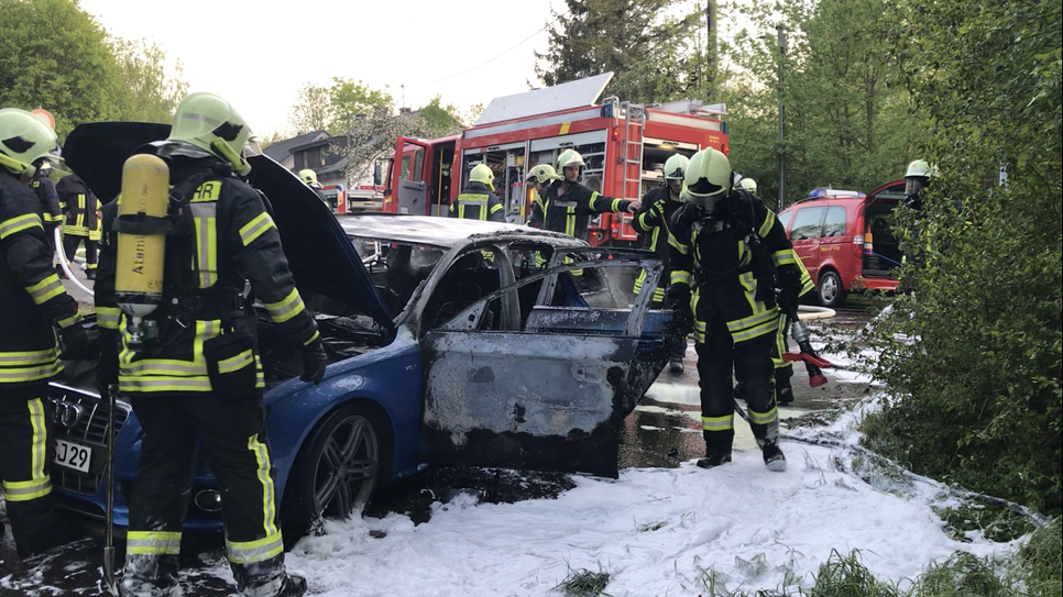 In Niederweis ist ein Audi ausgebrannt. Foto: Siko