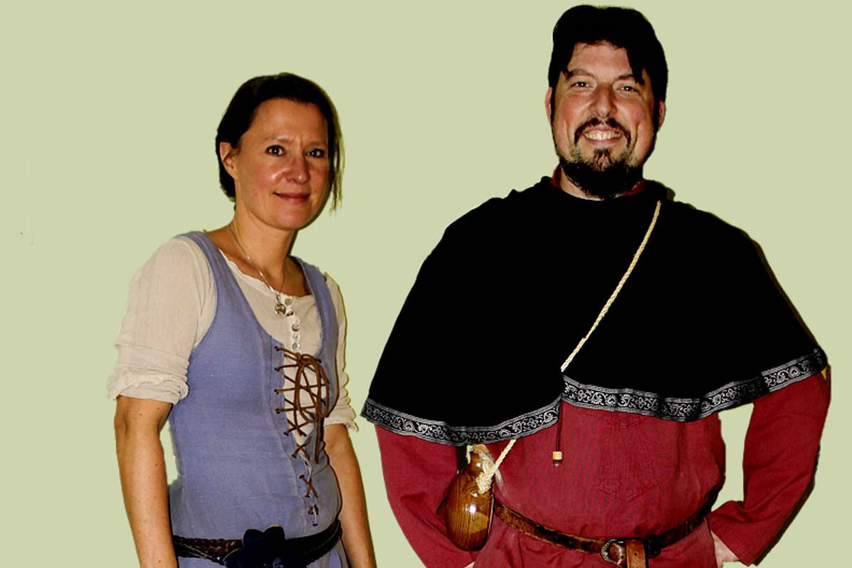 "Berenike vom Trimbornhof" und "Ritter Eofjel aus den Rossbergen". Foto: FF