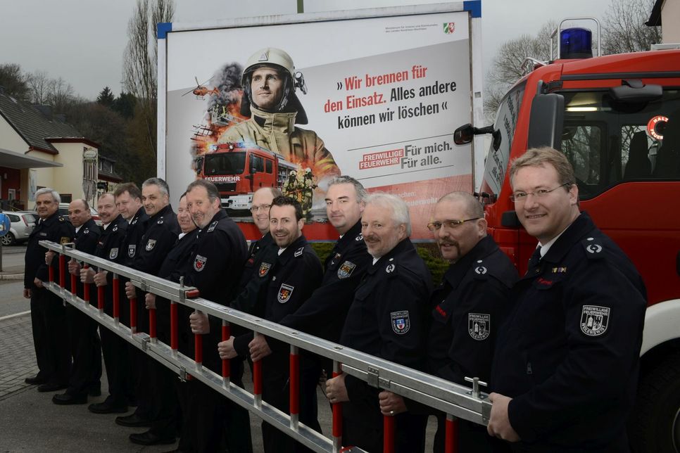 Die Spitzen nahezu aller Freiwilligen Feuerwehren im Kreis Euskirchen waren nach Gemünd gekommen, um dort für neue Mitglieder zu werben. Foto: mn