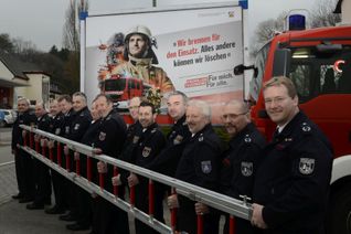 Die Spitzen nahezu aller Freiwilligen Feuerwehren im Kreis Euskirchen waren nach Gemünd gekommen, um dort für neue Mitglieder zu werben. Foto: mn