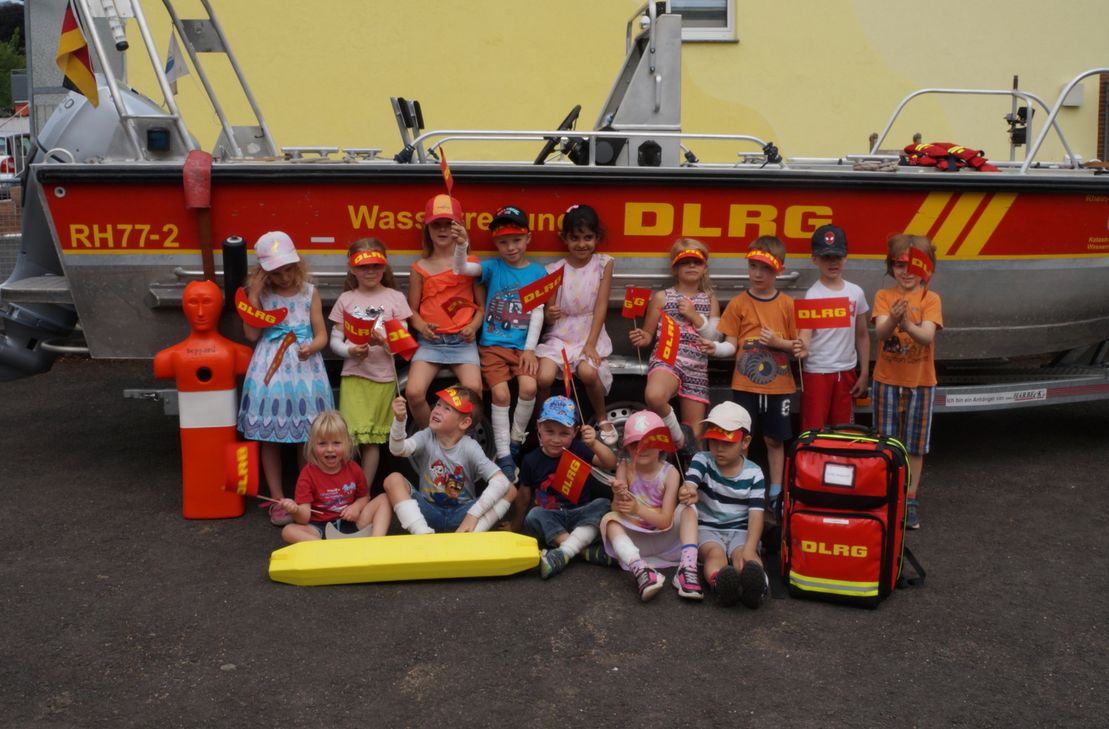 Besuch bei den Wasserrettern der DLRG.