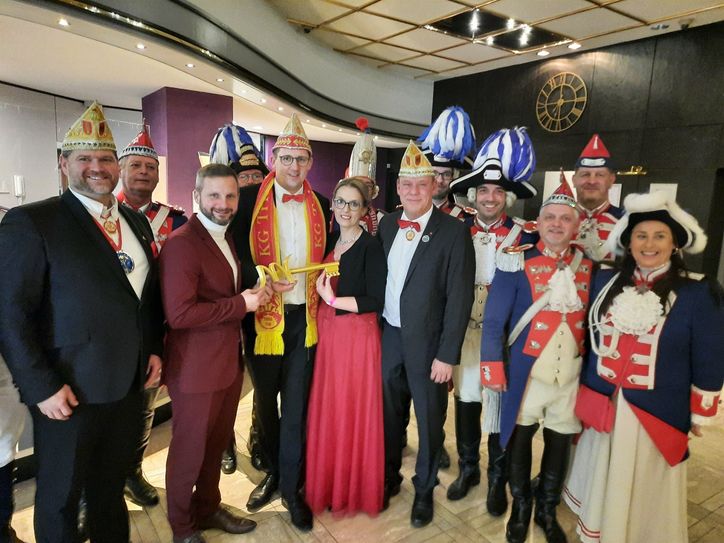 Impressionen von anschließenden Feier im Hotel Mercure gegenüber der Porta Nigra.