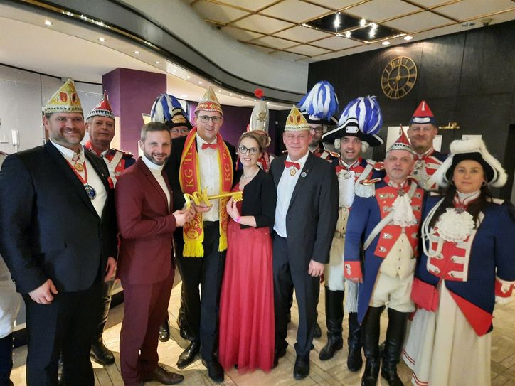 Impressionen von anschließenden Feier im Hotel Mercure gegenüber der Porta Nigra.