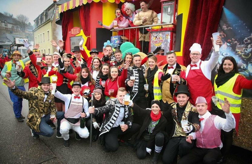 Sommerumzug in Fell.