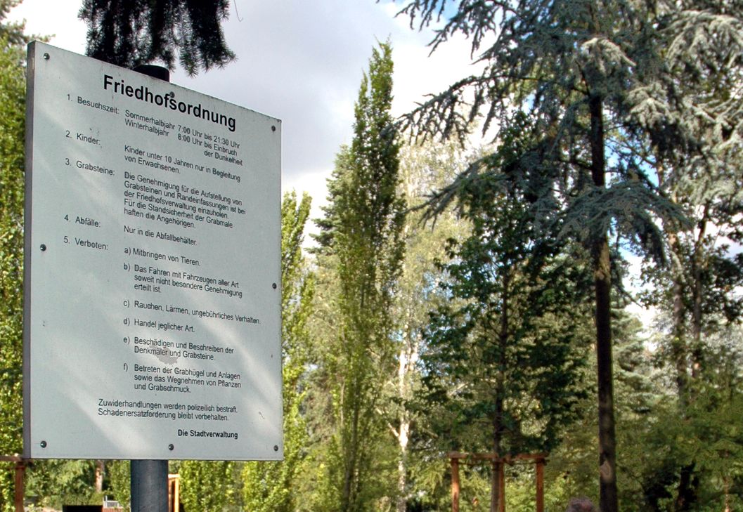 Am Dienstag, 18. Juni, kam es zwischen zirka 11 und 11.15 Uhr zu einer sexuellen Belästigung auf dem Hauptfriedhof in Bad Kreuznach.