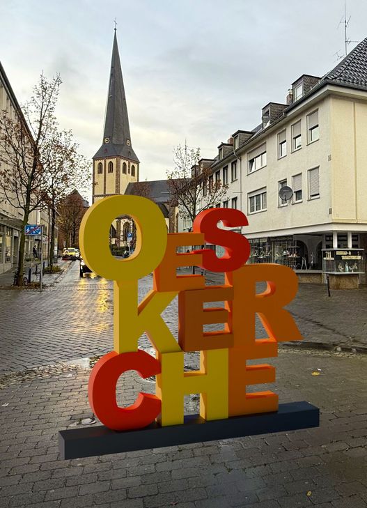 Bei der letzten Abstimmung lag der Entwurf »Oeskerche« vorn.