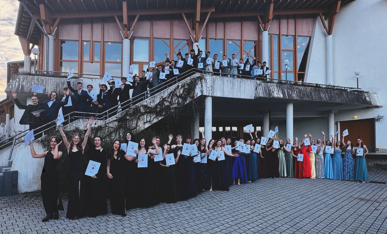 Die Abiturientia 2026  des Geschwister-Scholl-Gymnasiums Daun.