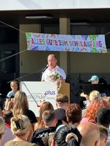 Auch Jörg Lempertz, Bürgermeister Verbandsgemeinde Mendig, begrüßte die neuen Fünftklässlerinnen und Fünftklässler der Realschule plus mit Fachoberschule.