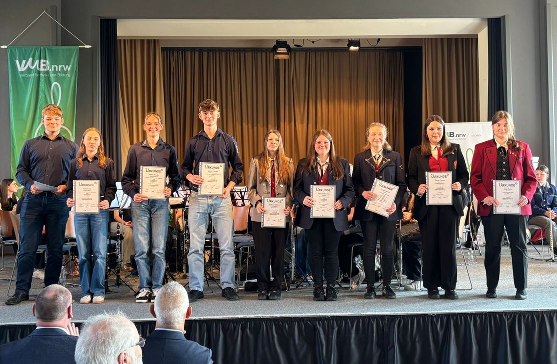 Erfolgreiche D2-Prüflinge