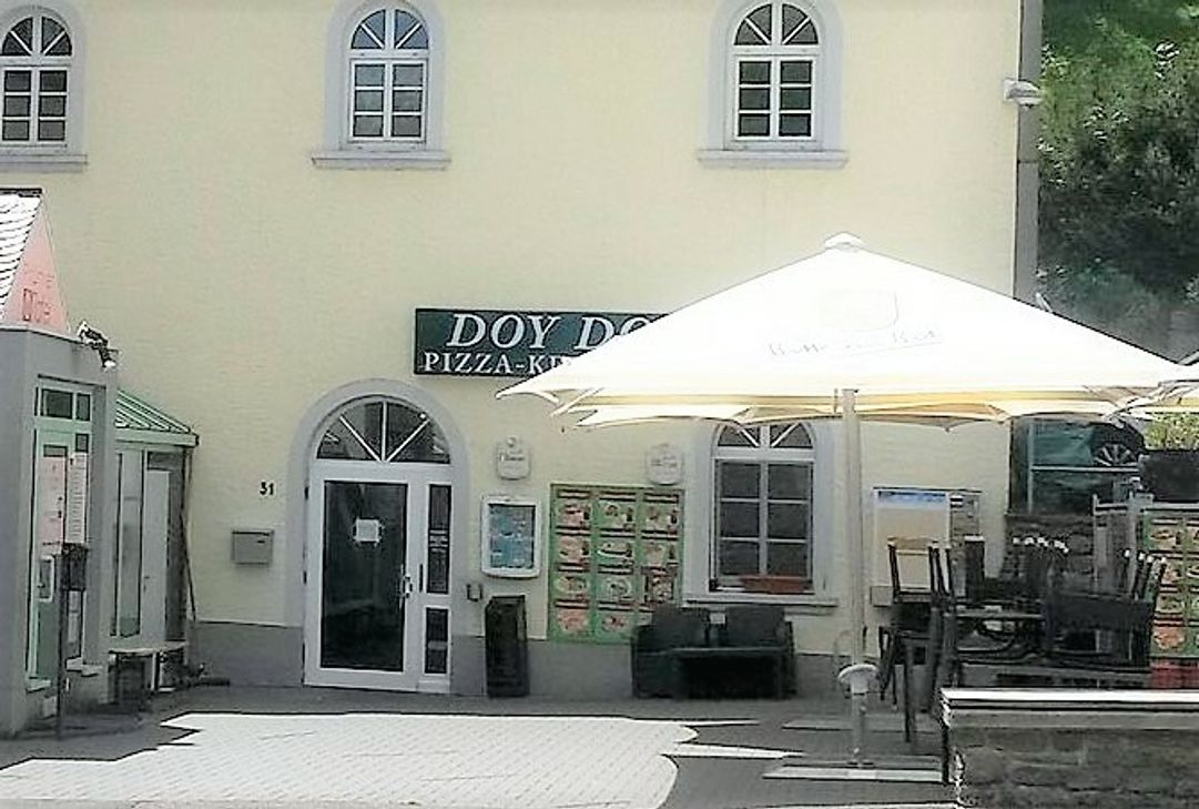 Der Imbiss "Doy Doy Pizza & Kebap Haus" in Prüm wurde wegen eines Coronafalls vorübergehend geschlossen. Foto: Kootz